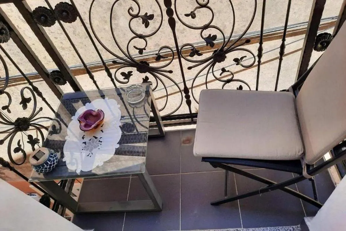 Apartments With Wifi Losinj, Losinj - 21010 マリ・ロシニュ 0*,